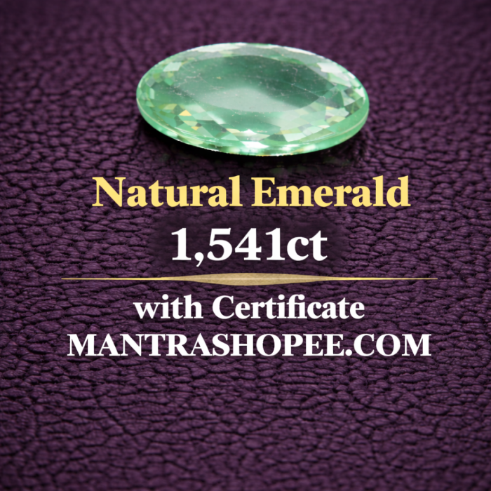 Natural Emerald 1.541 CT certified premium green gemstone for jewelry and astrology