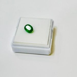 Natural Emerald Gemstone (Panna) weighing 0.990 Carats